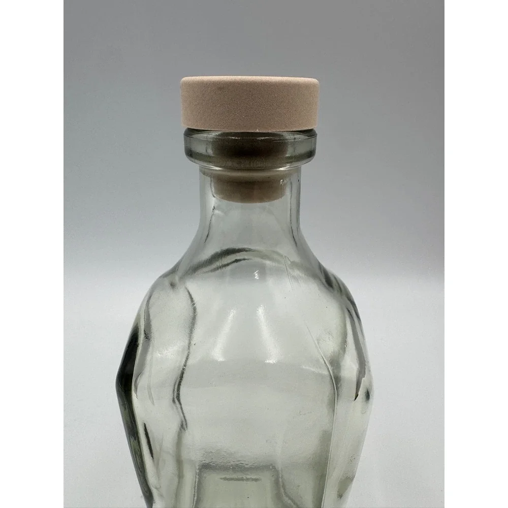 Clear Wavy Glass Decanter Bottle with Synthetic Cork Stopper Modern‎ Barware